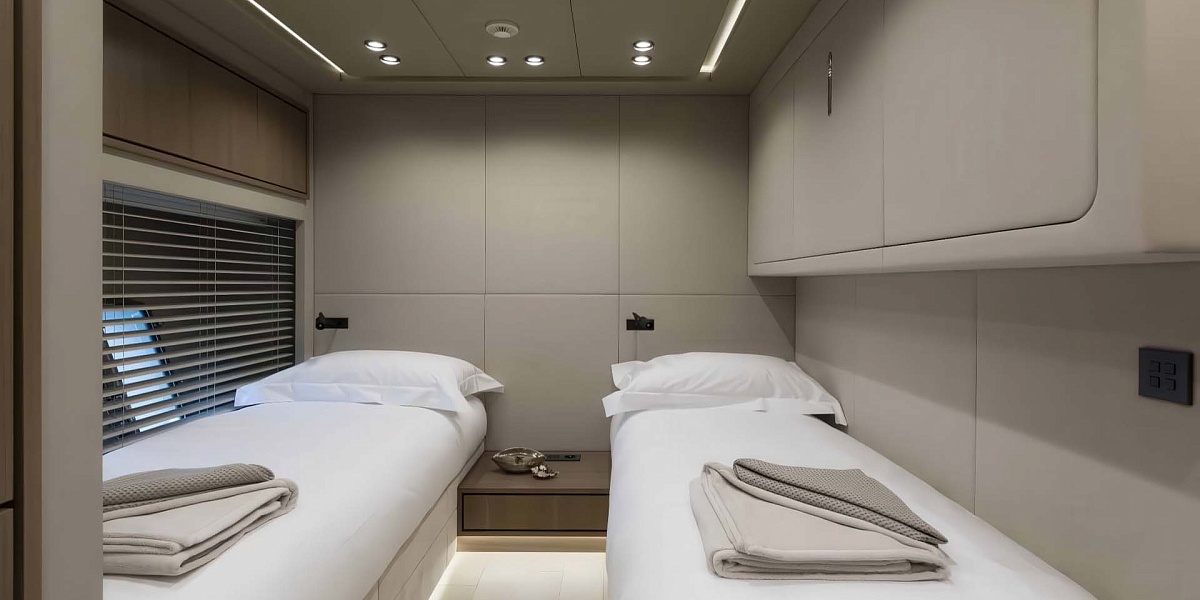 Аренда мега яхты Mangusta 110 Fanamax во Франции